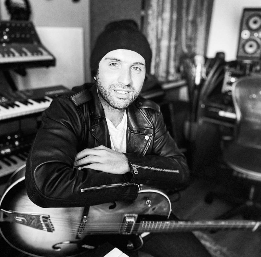 Matt Bertin, contemporary vocal coach and singing teacher in London, in the recording studio